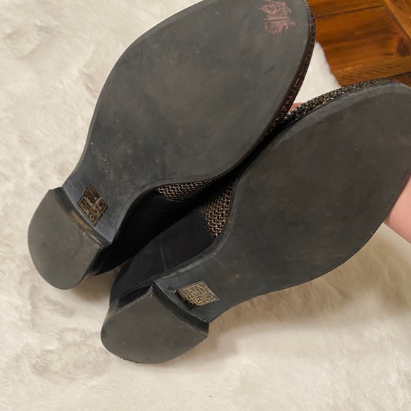 Jeffrey Campbell Shoes | Jeffrey Campbell Vintage Deposit Mary Jane Flats | Poshmark